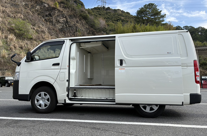 冷蔵ハイエースバン